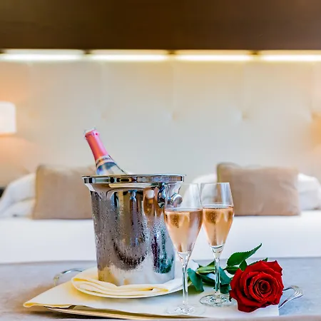 Nixe Palace Hotel 5*